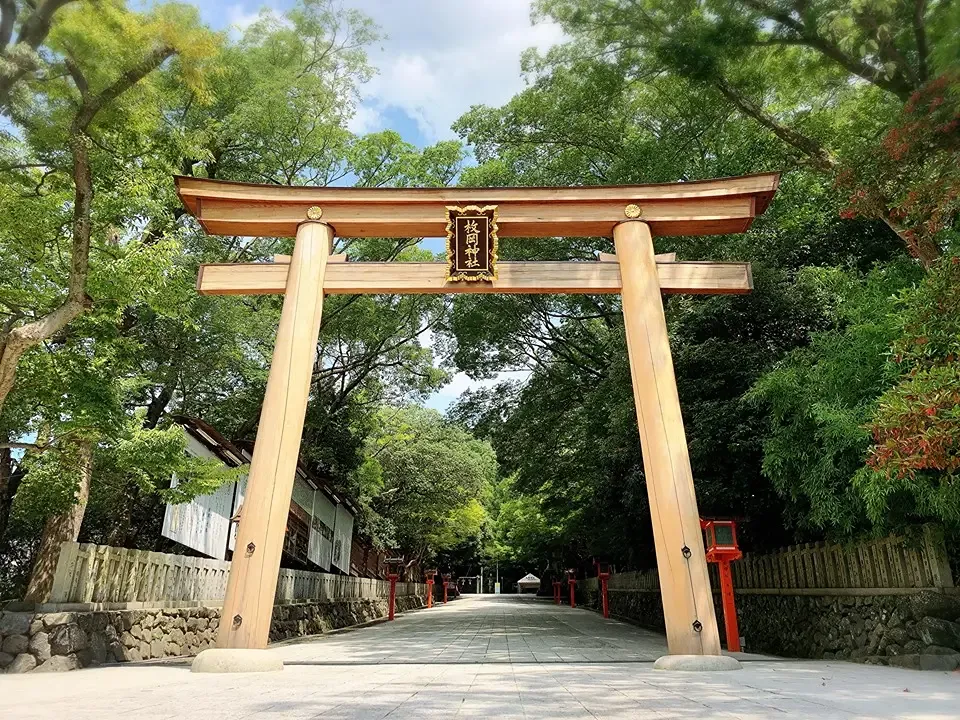 枚岡神社